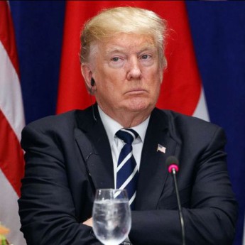 ইরানে ‘কঠোর’ পদক্ষেপ নেওয়ার হুঁশিয়ারি ট্রাম্পের