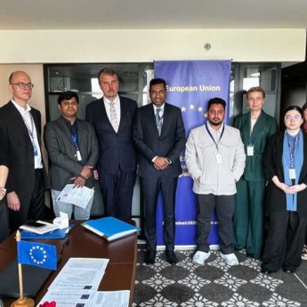 নির্বাচন প্রস্তুতিতে বিএনপি থেকে জামায়াত জোট এগিয়ে: নাহিদ