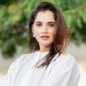 ওজন নিয়ন্ত্রণে খাবার মেন্যুতে কী রাখেন সানিয়া মির্জা