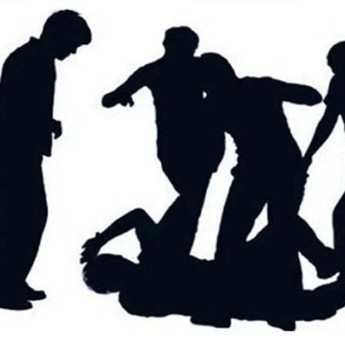 ক্ষোভের বহিঃপ্রকাশ: টঙ্গীতে ছিনতাইকারী সন্দেহে গণপিটুনি ও মৃতদেহের ওপর লবণ ছিটিয়ে উল্লাস