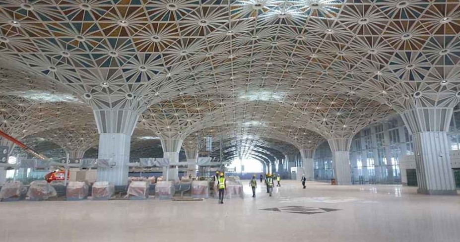 ২২ হাজার কোটির টার্মিনাল: উদ্বোধনের আগেই সিলিং ভাঙার নির্দেশ..