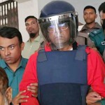 দুর্নীতির মামলায় সাংবাদিক আনিস আলমগীর গ্রেপ্তার