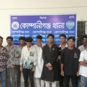 নোয়াখালীতে কিশোর গ্যাং বিরোধী অভিযানে ৪৫ জন আটক: ২ দিনে আটক ১১৩