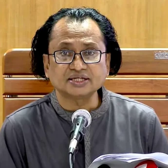 টিকাকেন্দ্র ভাঙচুরের ঘটনায় সরকার বিব্রত, তদন্তের ভিত্তিতে ব্যবস্থা : প্রধানমন্ত্রীর উপদেষ্টা