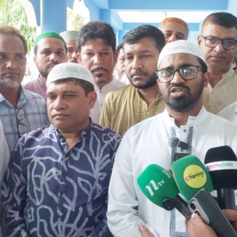 ইসলামের বুকে ছুরি মারবেন না, জামায়াতের উদ্দেশ রাশেদ খান