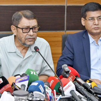ঘরে ঘরে জন্মনিয়ন্ত্রণ সামগ্রী ও পরামর্শ পৌঁছে দেওয়া হবে: স্বাস্থ্যমন্ত্রী সরদার মো. সাখাওয়াত হোসেন