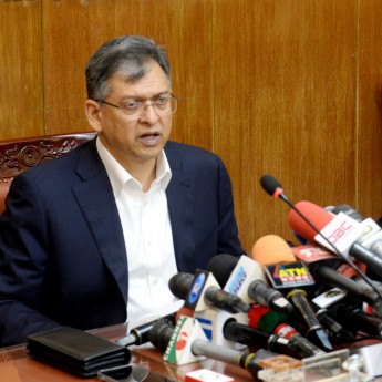 আইনশৃঙ্খলার অবনতি ঘটানোর যেকোনো অপচেষ্টা কঠোর হস্তে দমন করা হবে: স্বরাষ্ট্রমন্ত্রী