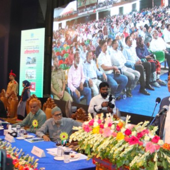 বাকৃবিতে ২০২৫-২৬ শিক্ষাবর্ষের নবীনবরণ