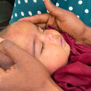 চিকিৎসায় গাফিলতির অভিযোগে শিশুর মৃত্যু
