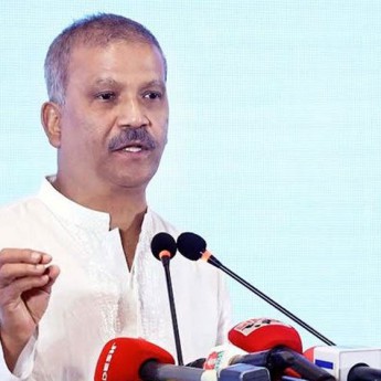 ‘সেফ এক্সিট’ নিয়ে যা বললেন উপদেষ্টা আসিফ নজরুল