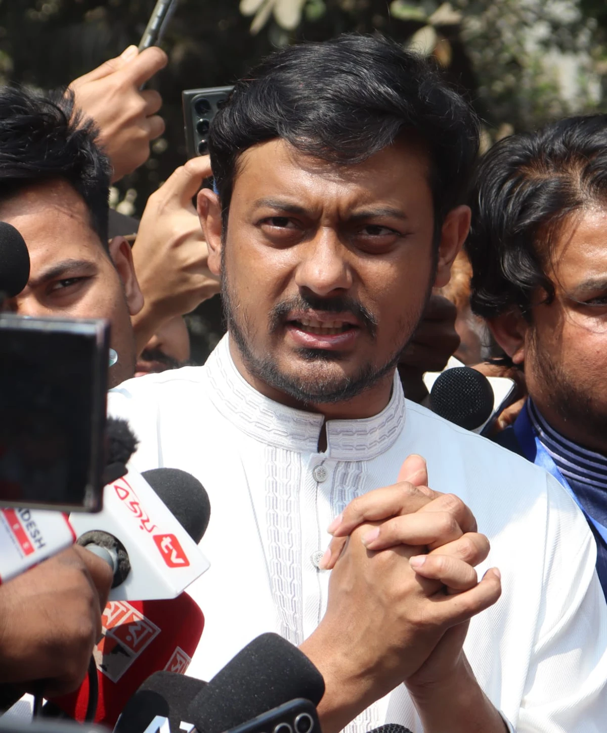 গান বন্ধ নয়, পরীক্ষার্থীদের কথা ভেবে শব্দ কমাতে বলেছিল মাদ্রাসা শিক্ষার্থীরা: পাটওয়ারী