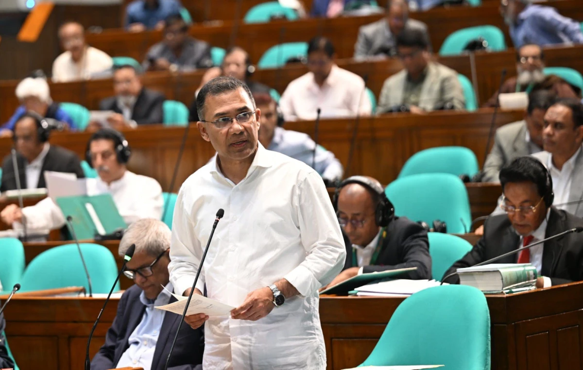 **‘গাড়ির লংমার্চে গ্যাস-বিদ্যুৎ সংকট কাটলে সরকারই আয়োজন করত’: সংসদে প্রধানমন্ত্রী**