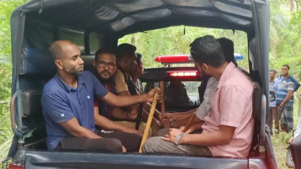গৌরনদীতে আ.লীগ নেতার বাড়িতে দাওয়াত খেতে এসে কারাগারে ৭ নেতাকর্মী