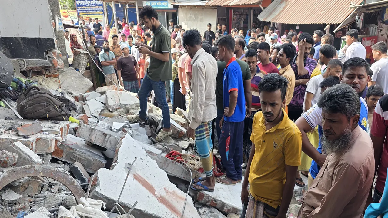 গাজীপুরে সেপটিক ট্যাংক বিস্ফোরণে পোশাক শ্রমিক নিহত, আহত ২
