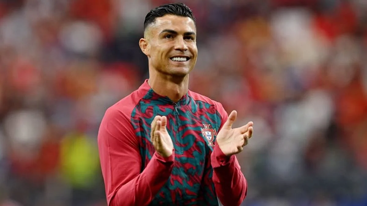 নিষেধাজ্ঞা কাটিয়ে পর্তুগাল দলে ফিরছেন ক্রিশ্চিয়ানো রোনালদো