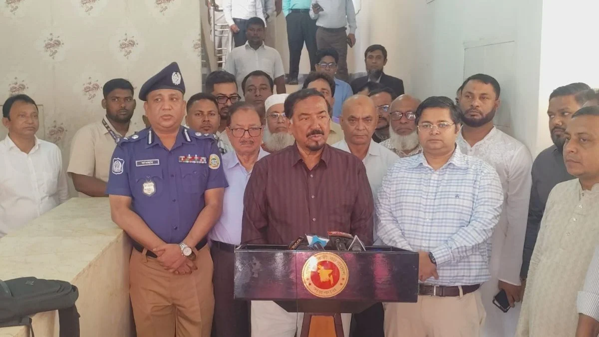 ১০ বছরেও হাসিনার দেশে ফেরা সম্ভব নয়: স্পিকার হাফিজ উদ্দিন আহমদ