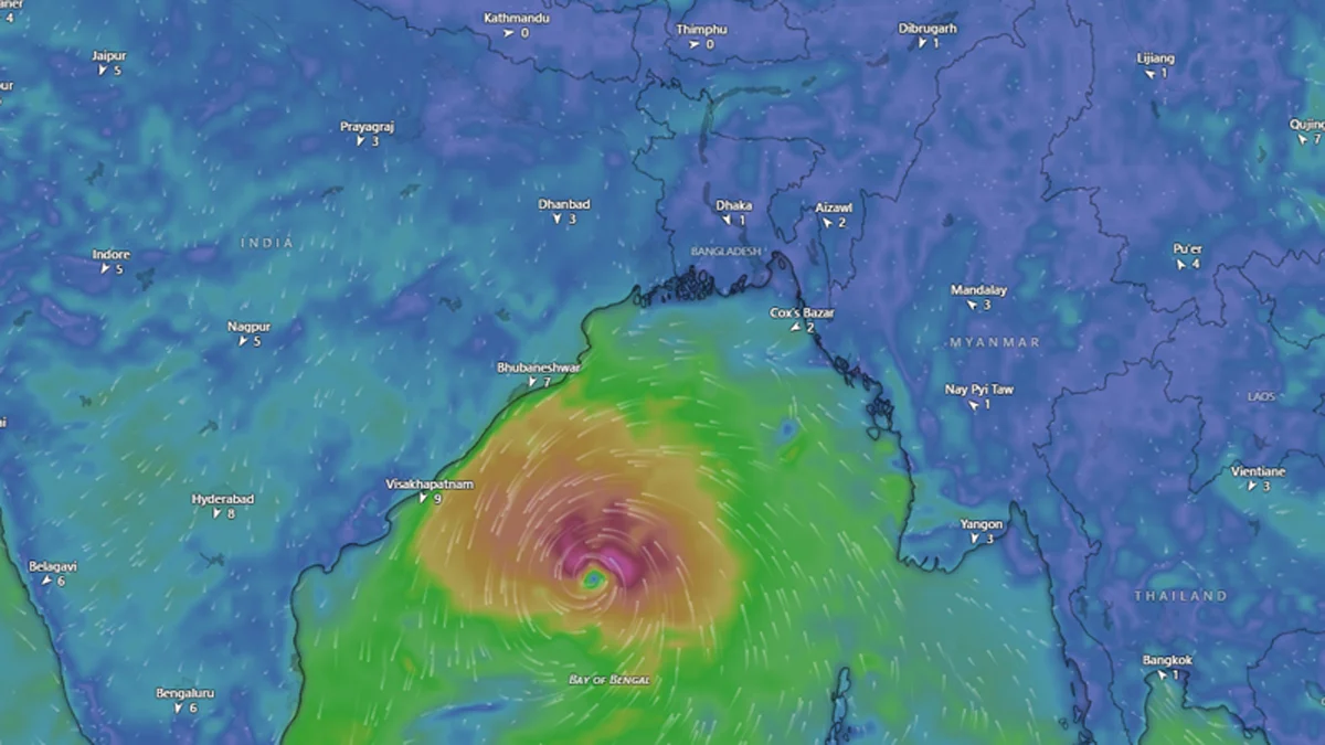 পায়রা বন্দর থেকে ৭৫৫ কিমি দূরে ঘূর্ণিঝড় ‘অর্ণব’, আঘাত হানতে পারে বুধবার