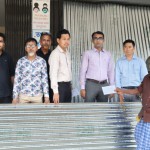 অগ্নিকাণ্ডে ক্ষতিগ্রস্তদের সহায়তা দিল উপজেলা প্রশাসন